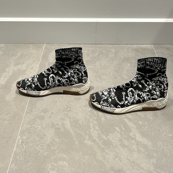 Versace shoes - Picture 3 of 6